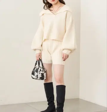 chico 니트 셋업 숏 기장 세일러 카라 니트