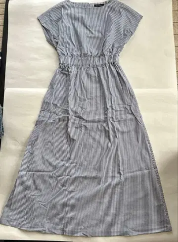 바나나리퍼블릭 스트라이프 원피스