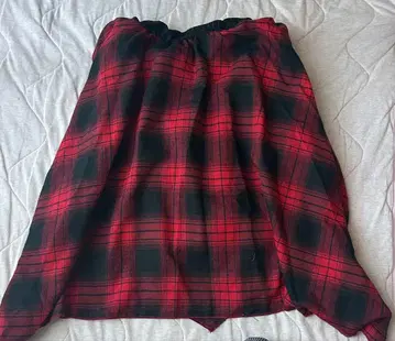 빨검 체크 플레어 스커트