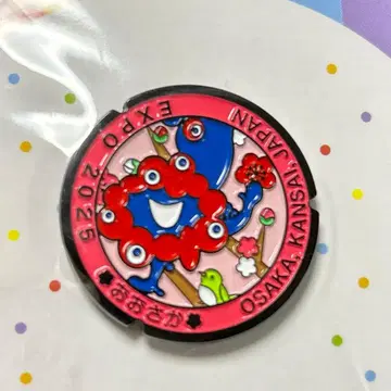 EXPO2025 오사카 만박 미야쿠미야쿠 맨홀풍 핀 배지 매실