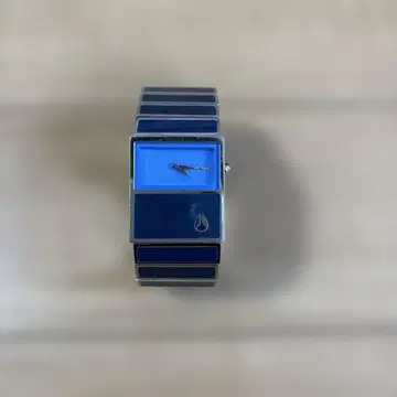 NIXON MAX AND RELAX 더 샬레 손목시계