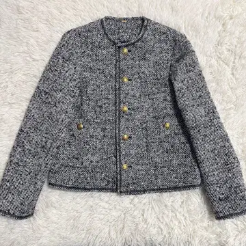 [새상품급] Mila Owen 노카라 자켓 트위드 S사이즈 골드 버튼
