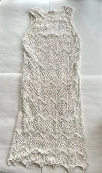 ZARA 슬리브리스 원피스