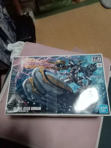 HG RAYZAL ATLAS GUNDAM