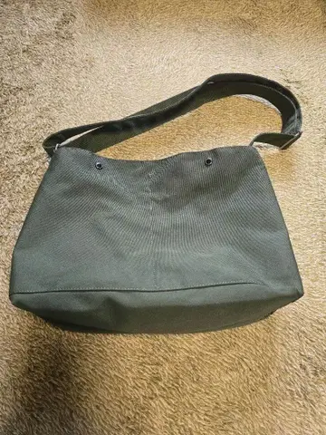 아네로 anello 올리브 그린 숄더백