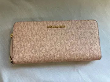 MICHAEL KORS 핑크 장지갑 라스트 1점