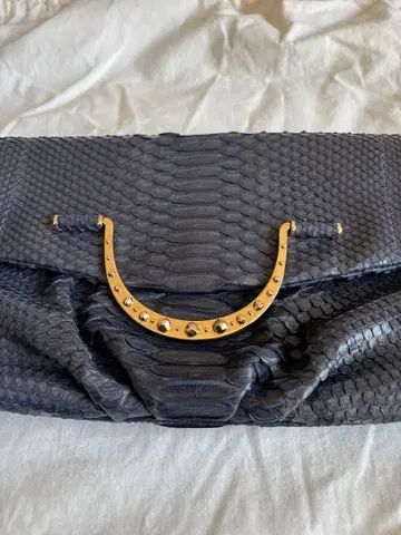 니나리치 클러치백 미사용