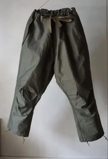 2023 LLOYD olive [ Quilp ]