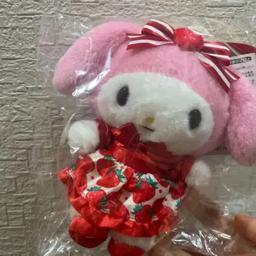 마이멜로디 마스코트 홀더 딸기신문 50주년 시리즈 산리오