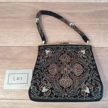 카시와 비즈 핸드백 클래식