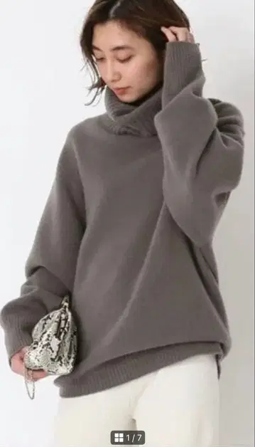 두지엠 클라세 미들 게이지 터틀 니트