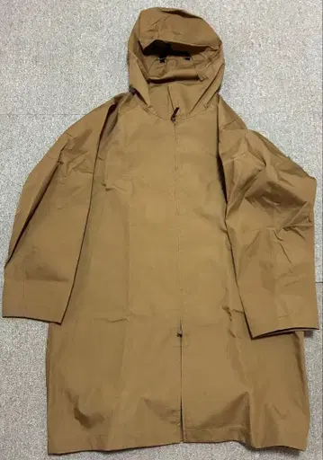 컨디션 최상 UNIQLO U 블록 테크 코트 L 사이즈