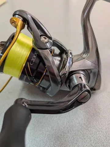 시마노 16 뱅퀴시 c2000s-a