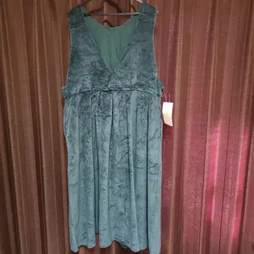 새상품 사만사 모스모스 앞뒤 착용 컷 벨로아 민소매 원피스