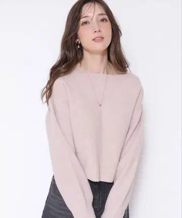 아푸와이저 리셰 오프넥 아쿠아 라메 니트