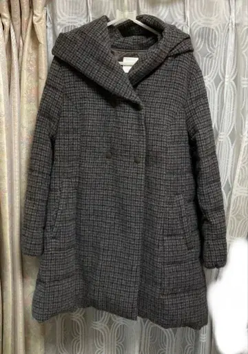 쿠미쿄쿠 후드 부착 다운 코트