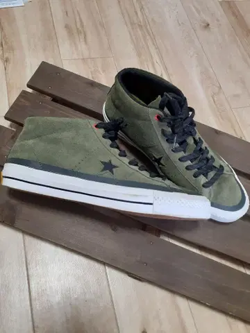 새상품급 컨버스 와스타 MID Cons 27cm 올리브 그린