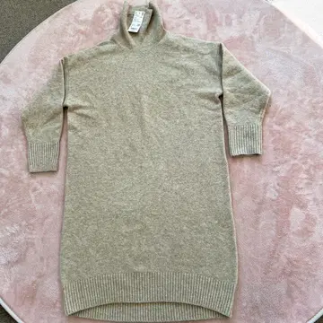 [새상품] 유니클로 UNIQLO 수플레얀 터틀넥 원피스 긴팔 S