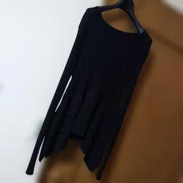 GraceContinentaldiagram 블랙 리브 긴팔 니트