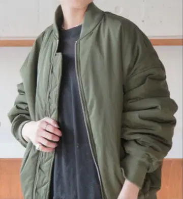 [ 새상품급 ] 봄버 자켓 빅 실루엣 MA-1 / 카키 M