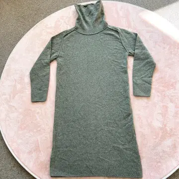 [ 새상품 ] UNIQLO WOMAN 라무 터틀넥 원피스 긴팔 M