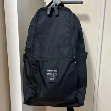 마리메꼬 블랙 백팩