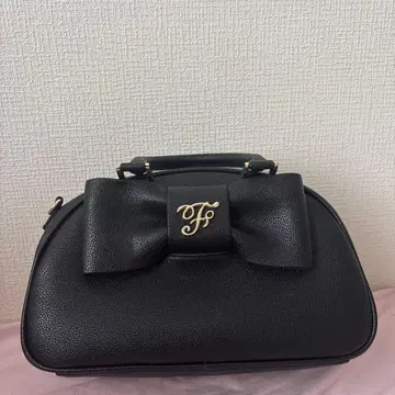 Maison de FLEUR 백 블랙 리본