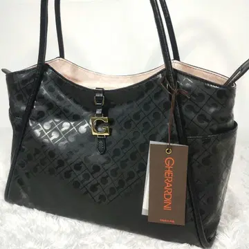 미사용급 게라르디니 소프티 핸드백 골드 금장 장식 블랙 경량