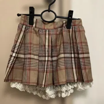 리즈리사 LIZLISA 체크 플리츠 치마바지