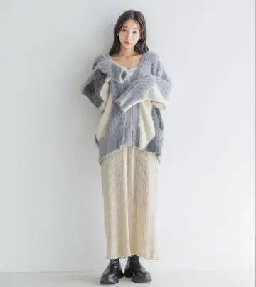 로리즈팜 샤이니 벨로아 타이트 스커트