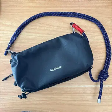 topologie 블랙 사코슈