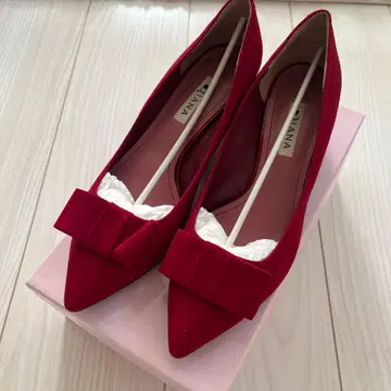 DIANA 빨간색 리본 포함 펌프스