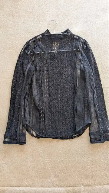 UNITED TOKYO 레이스 긴팔 셔츠