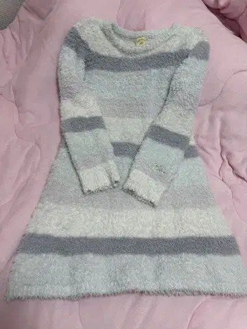 젤라또피케 후와후와 스트라이프 니트 원피스