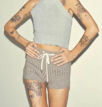 새상품급 JUEMI 리브 니트 숏팬츠