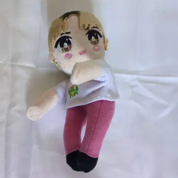 M!LK 사노 하야토 봉제 인형 화이트 T셔츠 핑크 팬츠