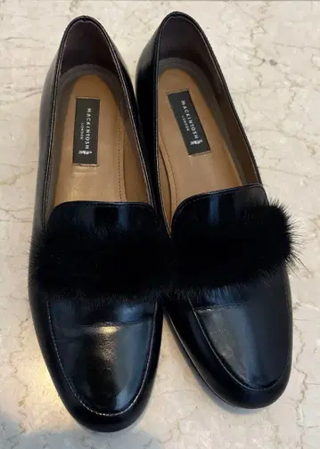 MACKINTOSH 블랙 퍼 로퍼