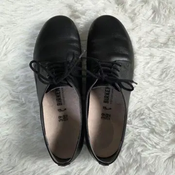 BIRKENSTOCK/ 손더스 페이턴트 내추럴 가죽 신발 25