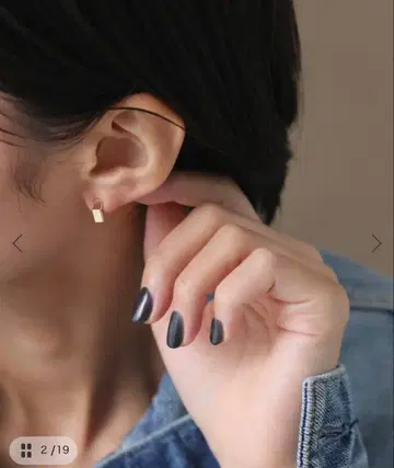 [새상품급 Lilas] 스몰 벤트 귀걸이 K10