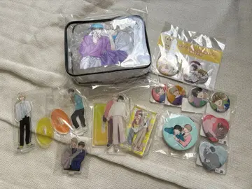 타카라 군과 아마기 군 굿즈 묶음 판매