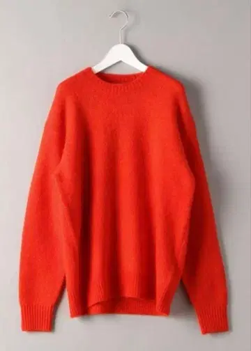 BY 에어 샤기 와이드 형태 니트