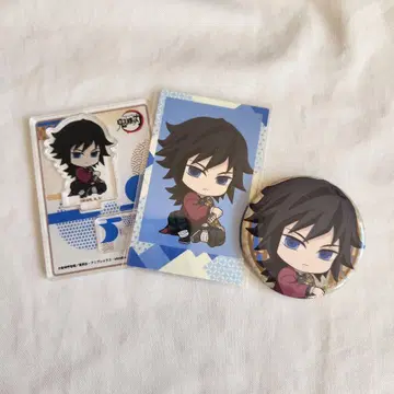 귀멸의 칼날 뻬땅무스 토미오카 기유 아크릴 스탠드 캔뱃지 폴라로이드