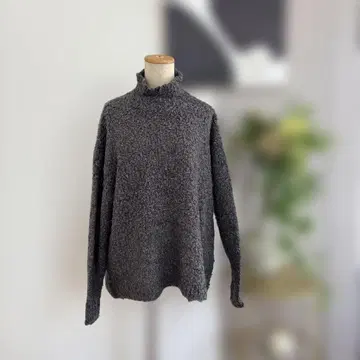 컨디션 최상 UNITED ARROWS 보아풍 그레이 하이넥 스웨터