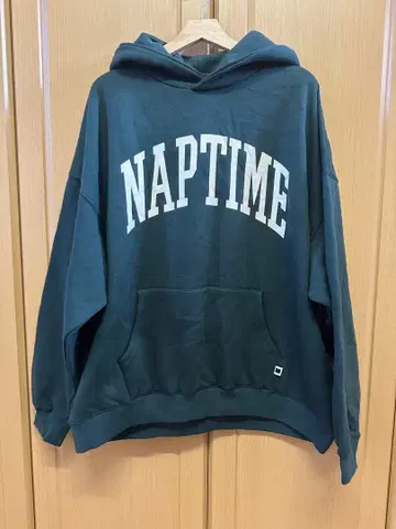 Naptime 2022 F/W collection 후드 부착 맨투맨