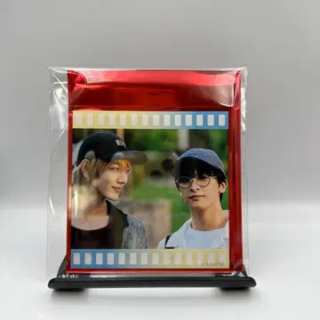 25시, 아카사카에서 콜라보 카페 아크릴 코스터