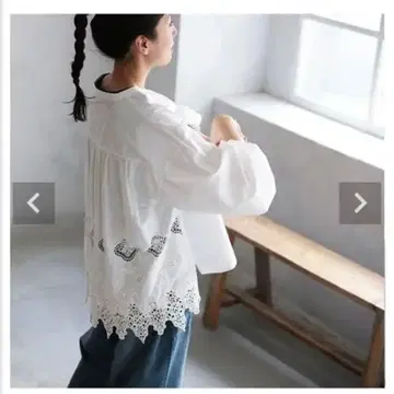 하치미츠도 데님과 입는 레이스 풀오버