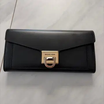 MICHAEL KORS 블랙 장지갑