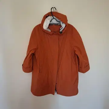 오렌지 후드 부착 모즈 코트