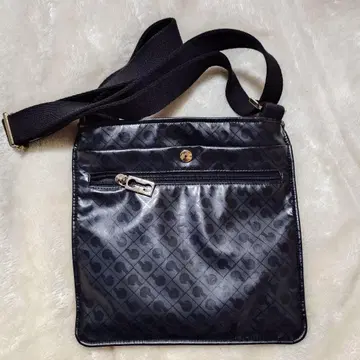 게라르디니 블랙 로고 숄더백