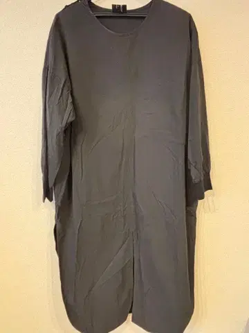 ULULATION 프린트 블랙 롱 셔츠 원피스